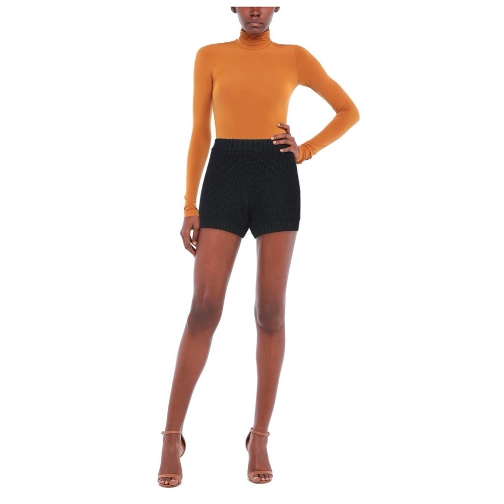 Angela Mele Milano women’s wool shorts